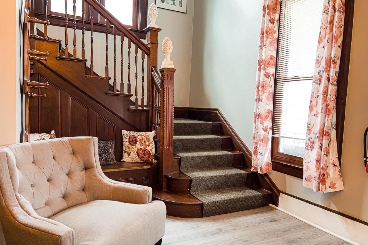 Unique Large 9Br House With 3 Bath Close To The Falls Niagara Falls Buitenkant foto
