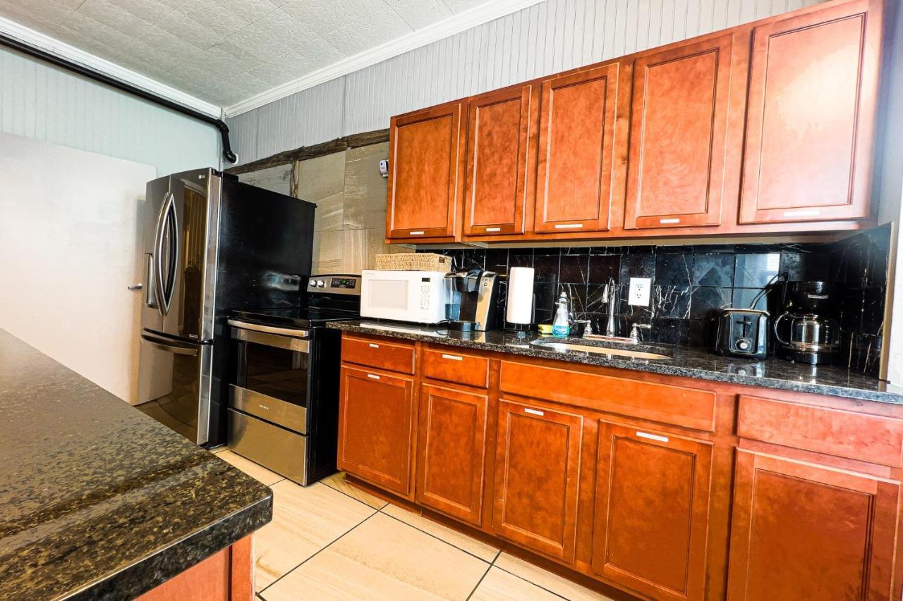 Unique Large 9Br House With 3 Bath Close To The Falls Niagara Falls Buitenkant foto